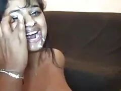 বড়ো বুকের বিএফ চুদাচুদি মেয়ের