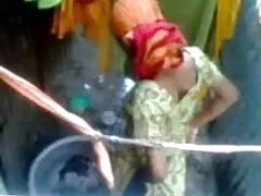 চাঁচা ডগী-স্টাইল চুদা চুদির বাংলা ভিডিও