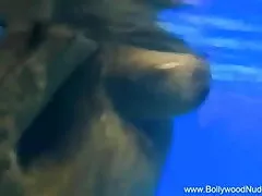 সুন্দরী চুদাচুদী চটি বালিকা