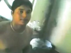 বড় দলের মধ্যে চার বাংলাদেশি মেয়েদের চুদাচুদির ভিডিও বন্য